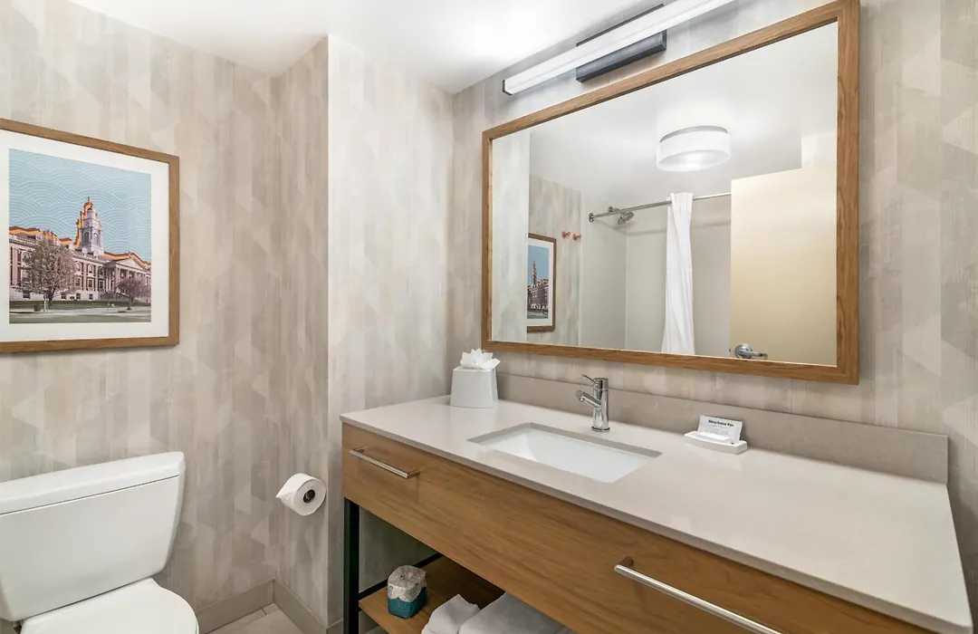Hampton Inn Schenectady Downtown-1