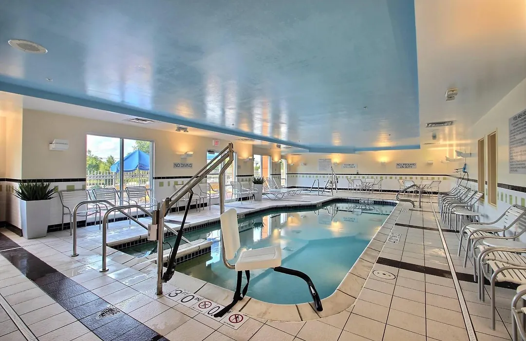 Fairfield Inn & Suites By Marriott Milwaukee Airport-1