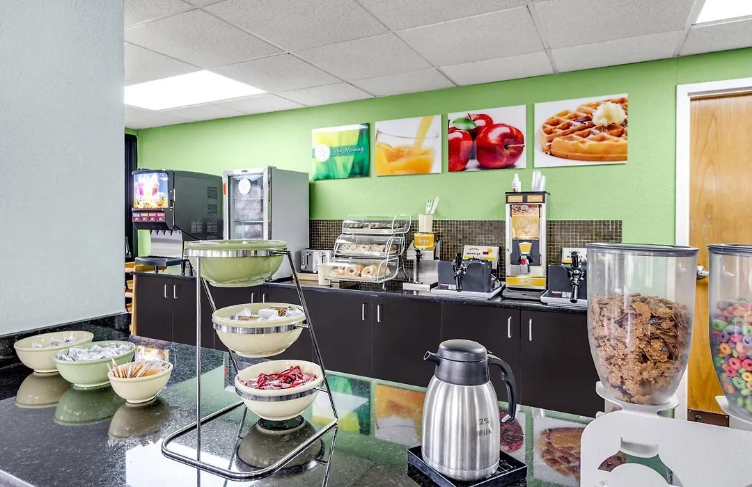 Quality Inn Walterboro I-95-1
