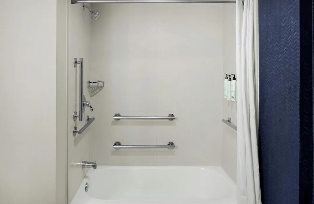Fairfield Inn & Suites By Marriott Virginia Beach Oceanfront-1