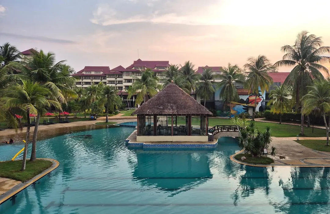 Sand & Sandals Desaru Beach Resort & Spa-1