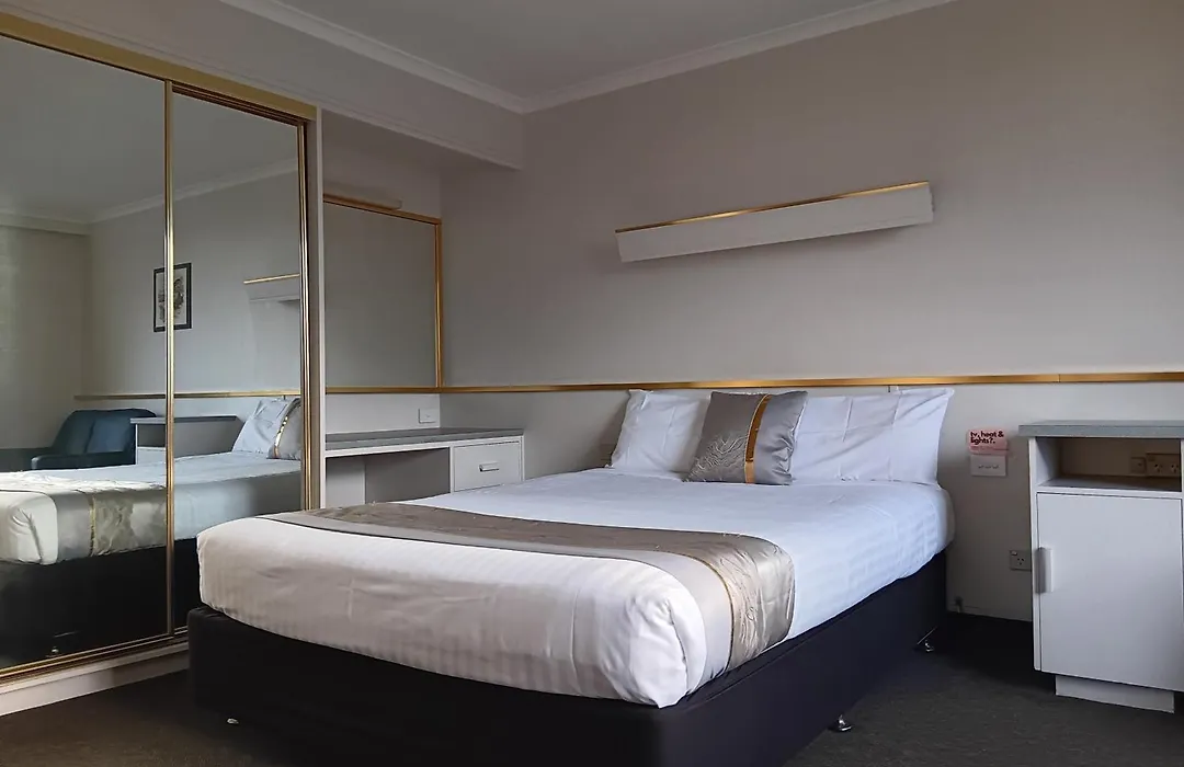 Parklane Motel-1