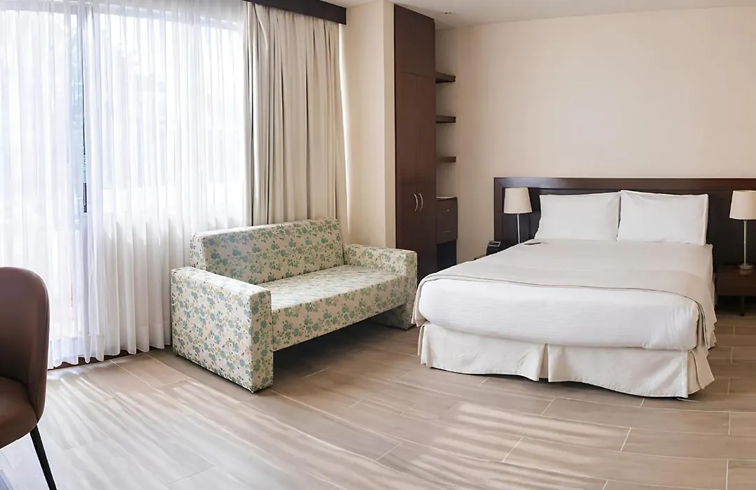 Blue Suites Hotel-1