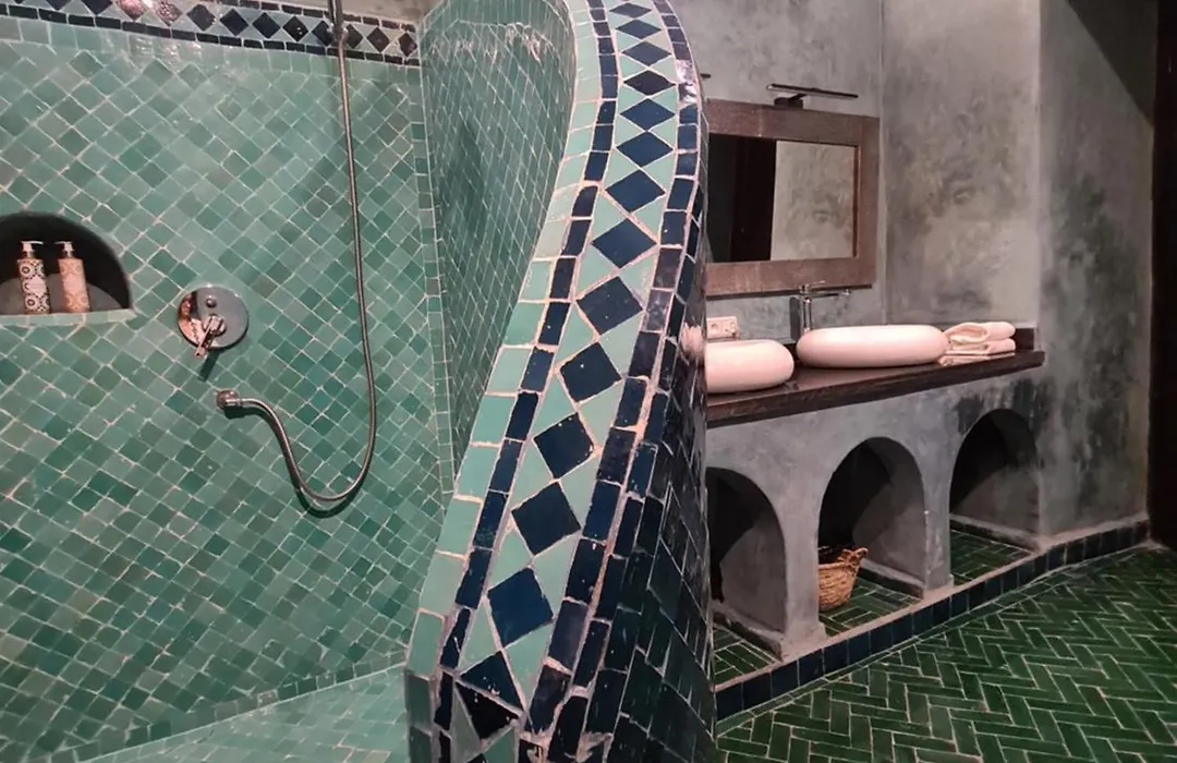 Riad Mur Akush-1