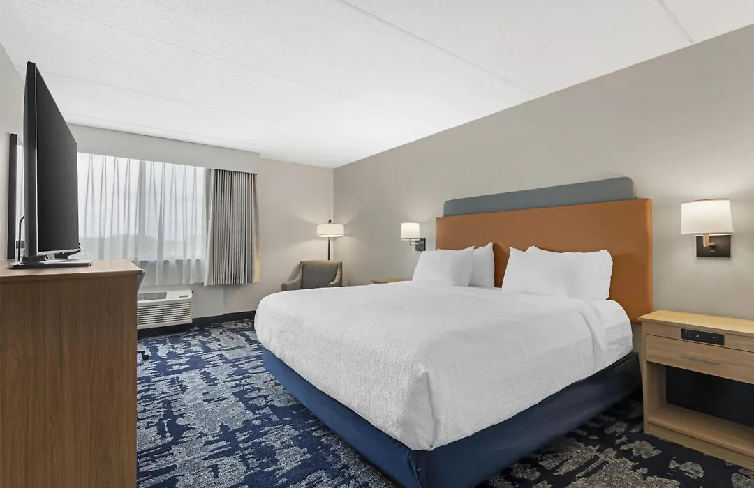 Best Western Plus Willmar-1