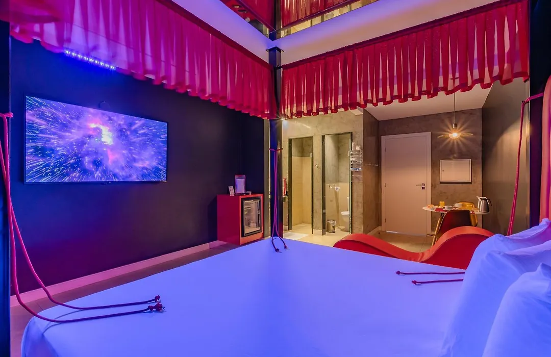 Dreams Motel (Adults Only)-1