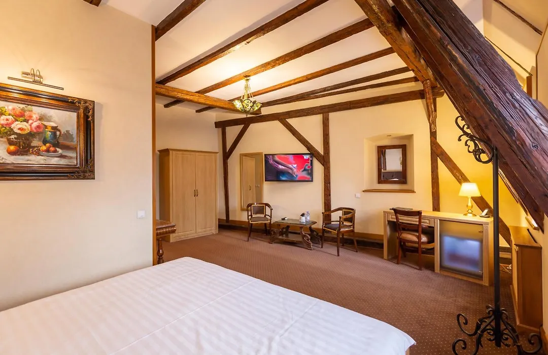 Hotel Am Ring-1