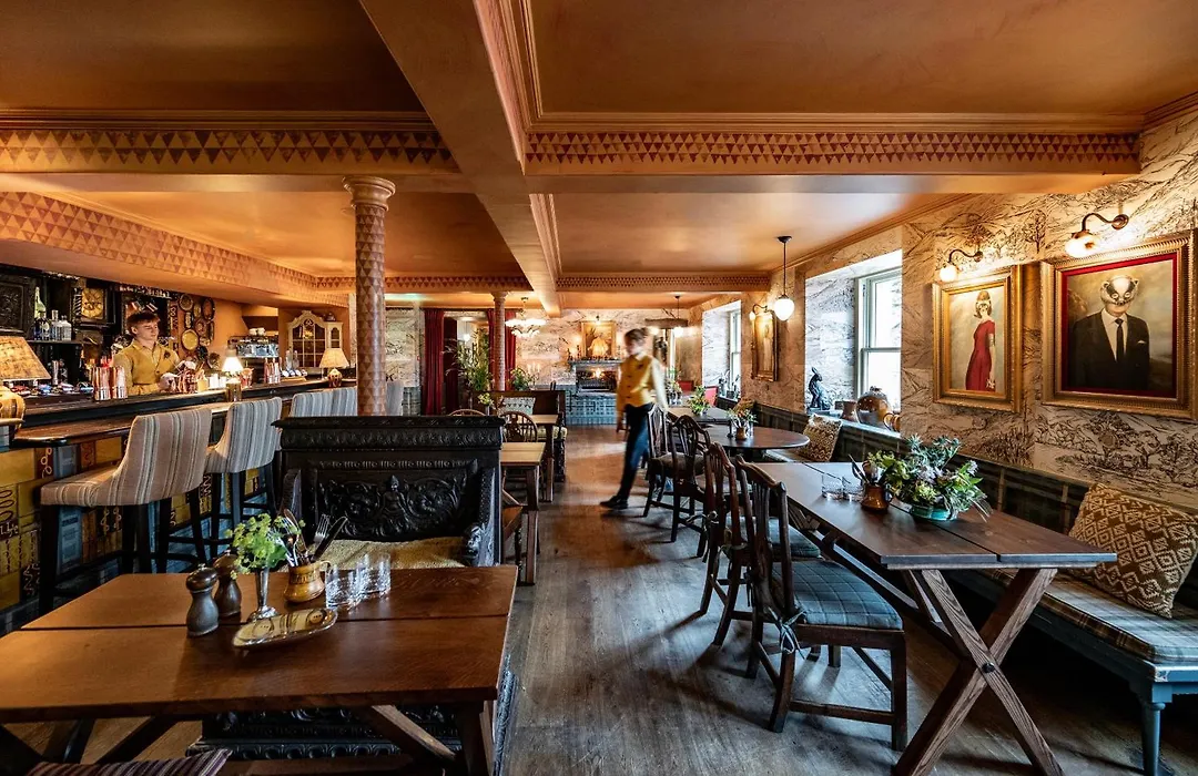 The Loch Lomond Arms Hotel-1