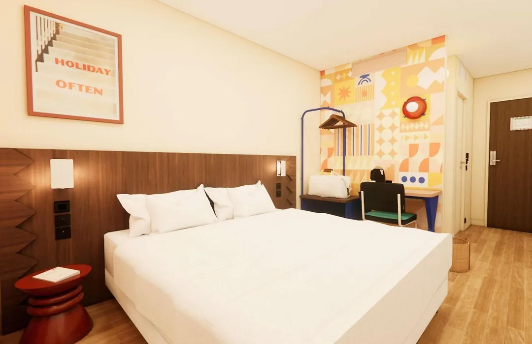 Ibis Styles Lyon Gerland-1