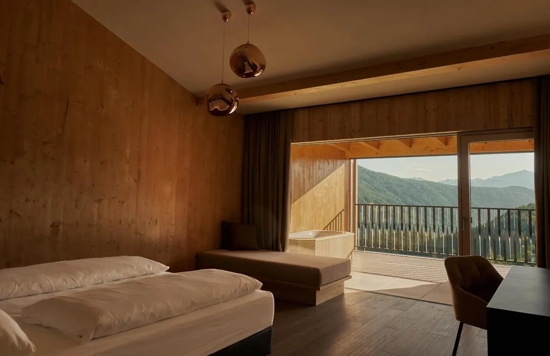 Montara Living Mountain Air-1