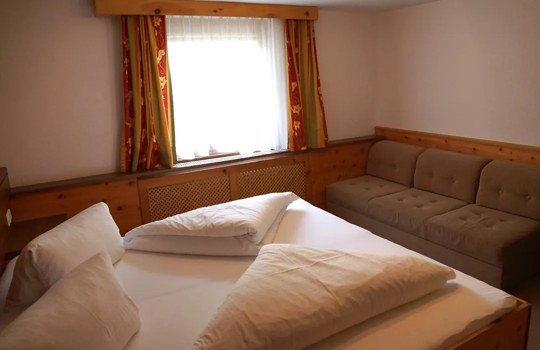 Hotel Alpina-1