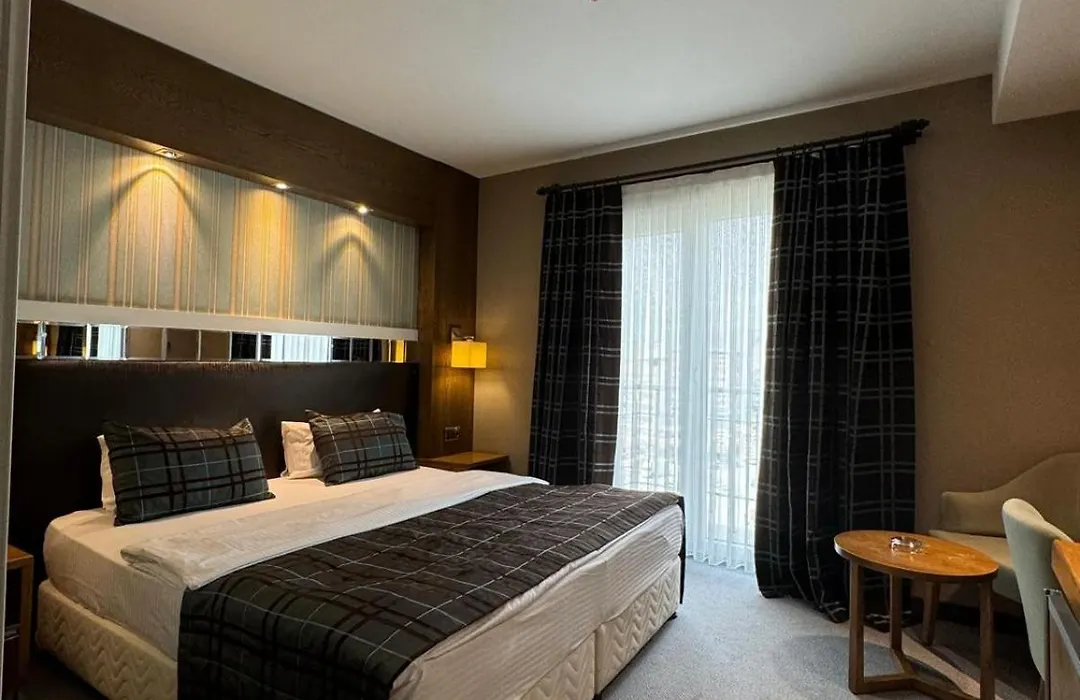 Grand Hotel Van-1