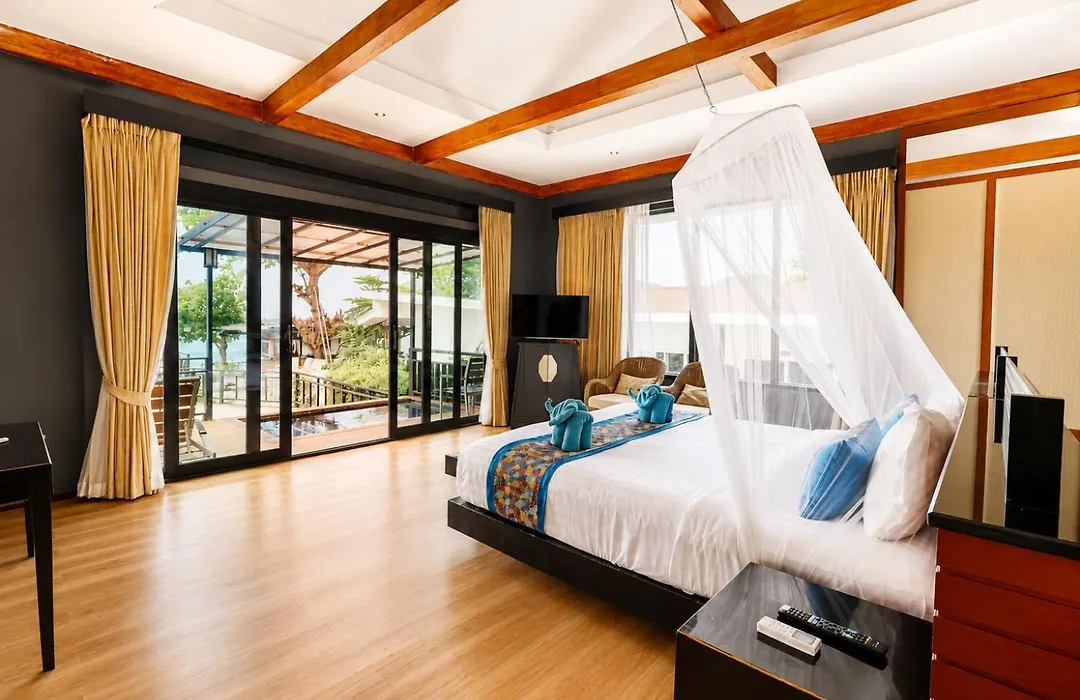 Phi Phi Long Beach Resort & Villa-1