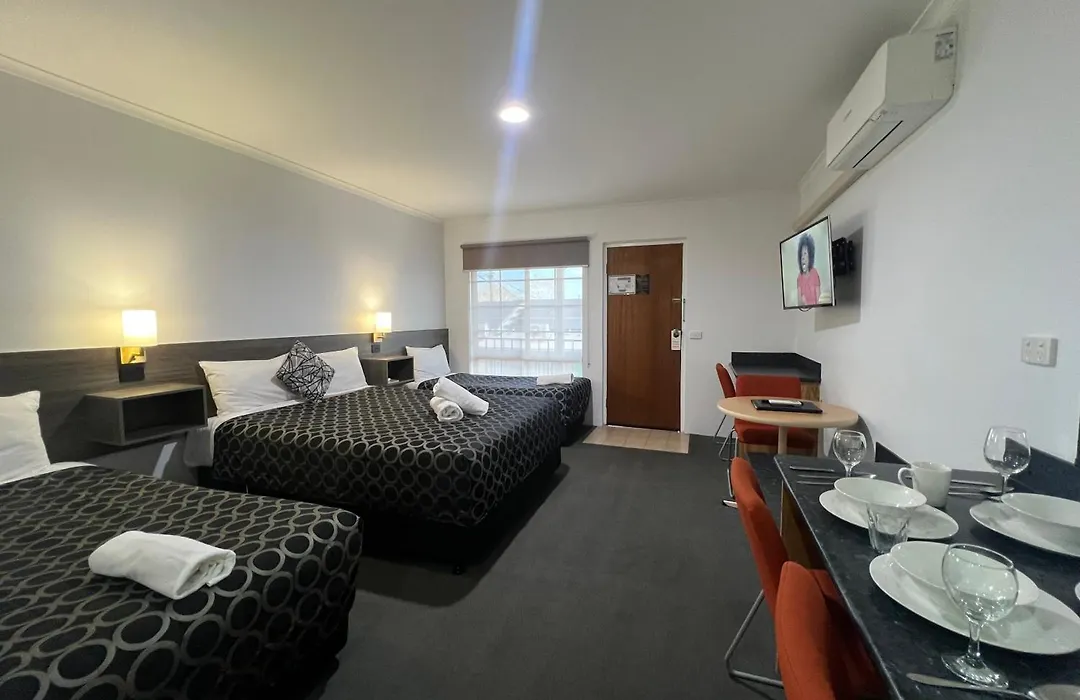 The Cottage Motor Inn Albury Cbd-1
