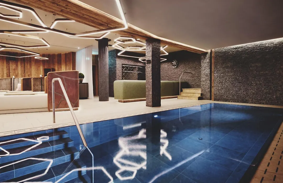 Burg Hotel Lech Am Arlberg-1