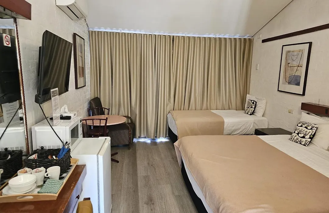 The Apple Inn-1