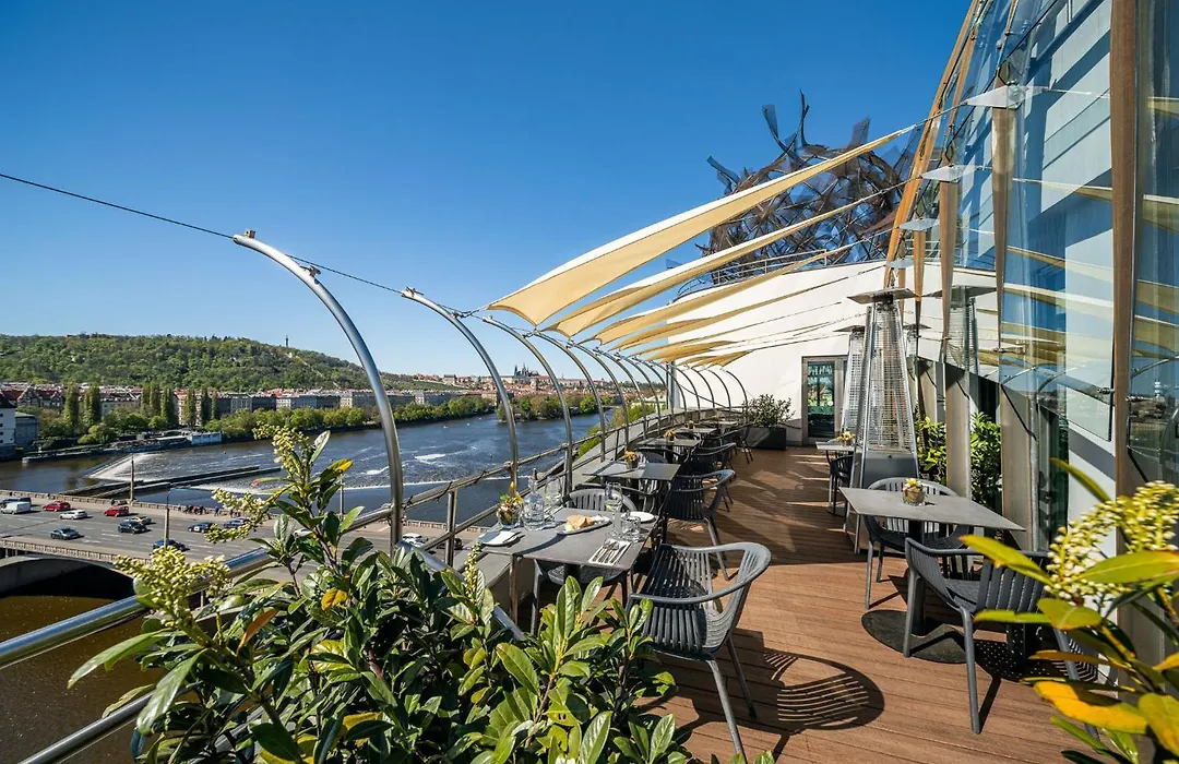 Dancing House Hotel - Tancici Dum-1