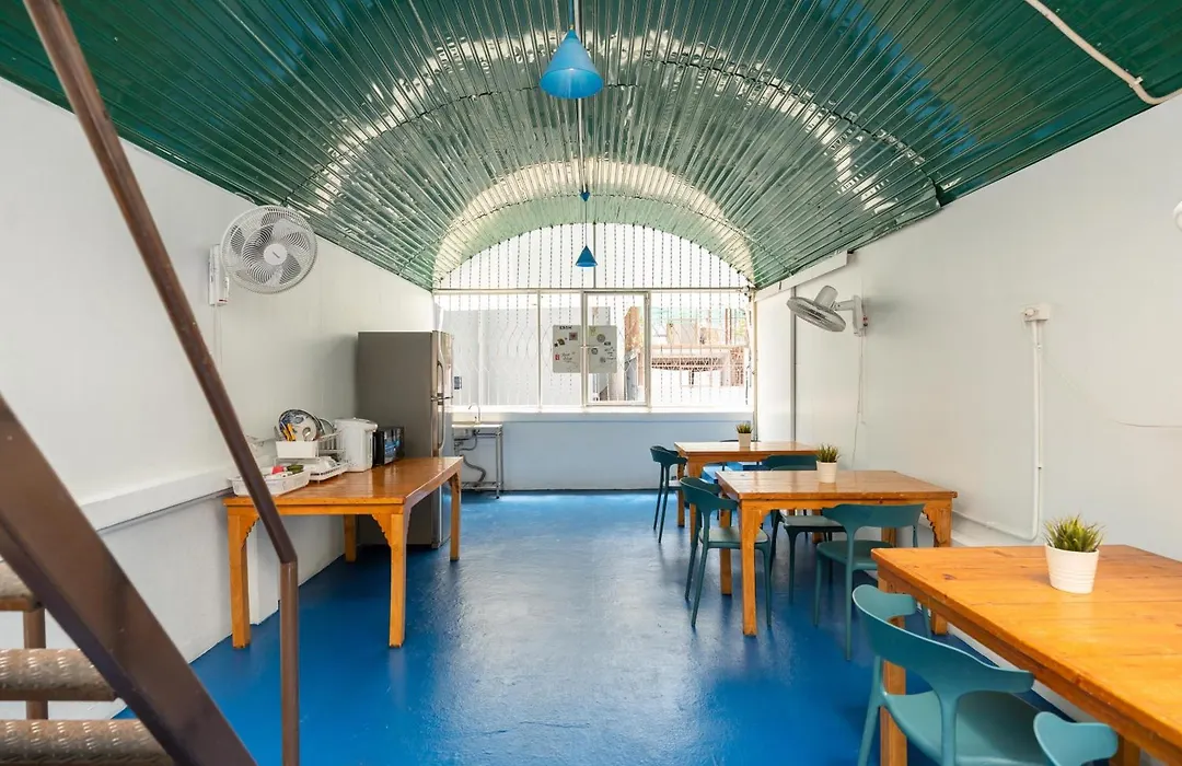 Arawana Hostel Silom-1