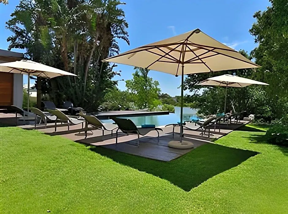 Lavenir Country Lodge-1