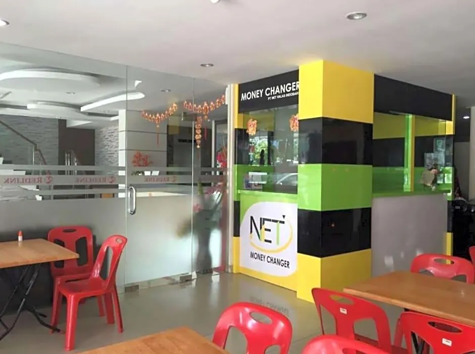 Redlink Hotel-1