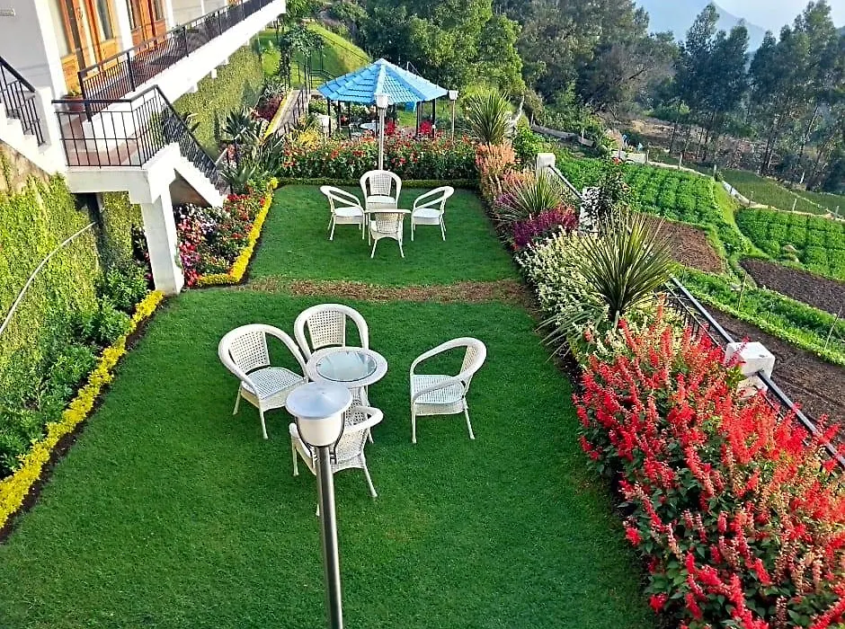 Mount 'N' Mist Hotel-1
