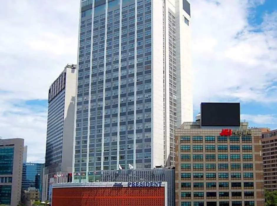 Hotel President-1
