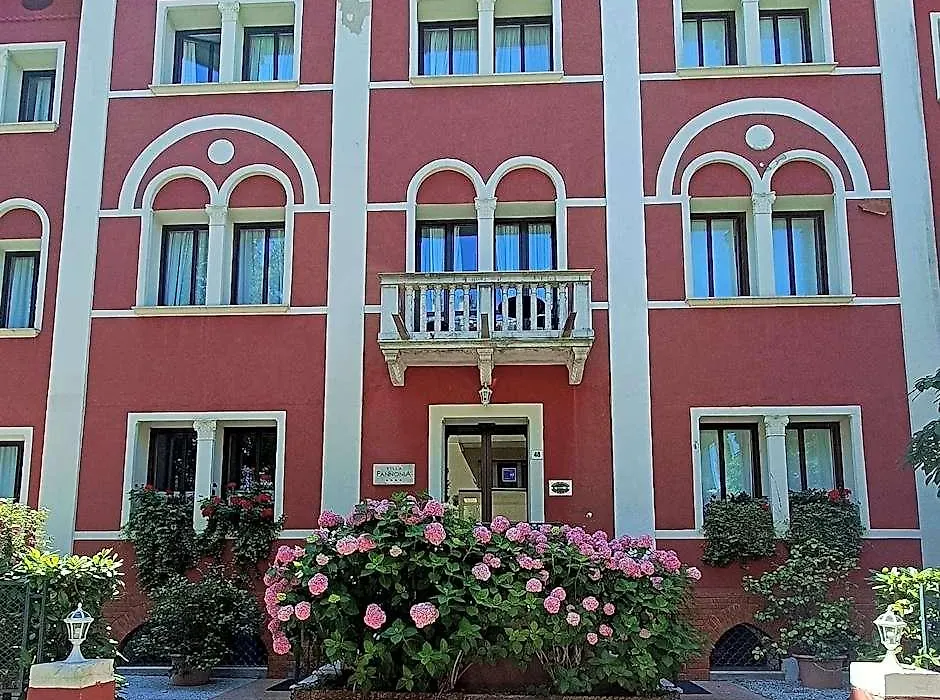 Hotel Villa Pannonia-1