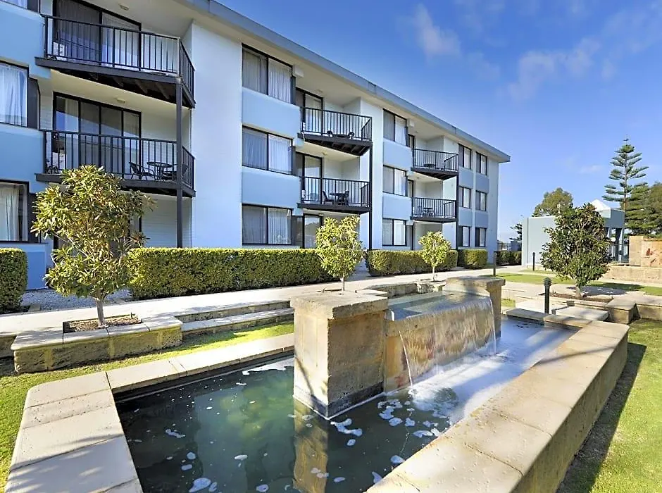 Lodestar Waterside Apartments-1