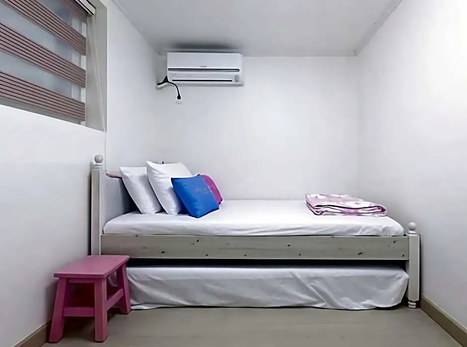 Wow Hills Guesthouse-1