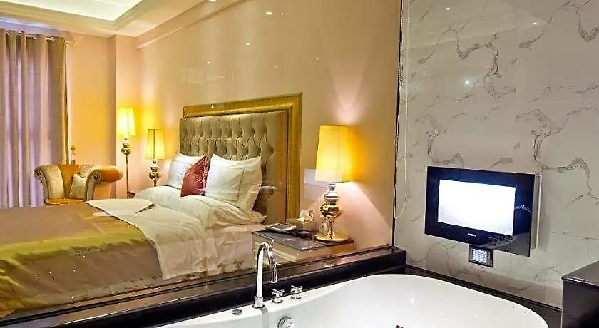 The Royal Pinnacle Hotel-1
