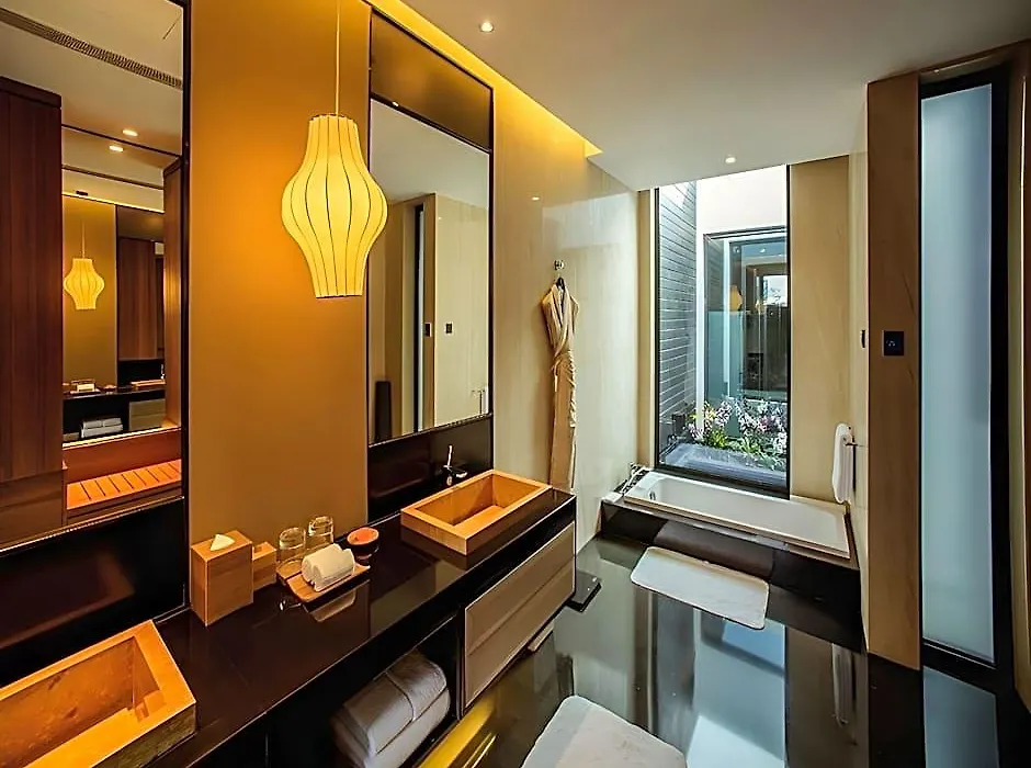 Shenzhen Bay Breeze Resort-1