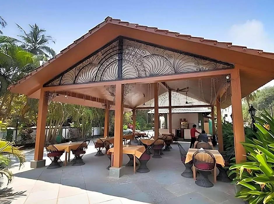 Sea Mist Beach Resort-1
