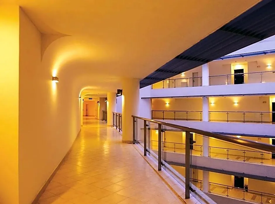 Crescent Residence 1-1