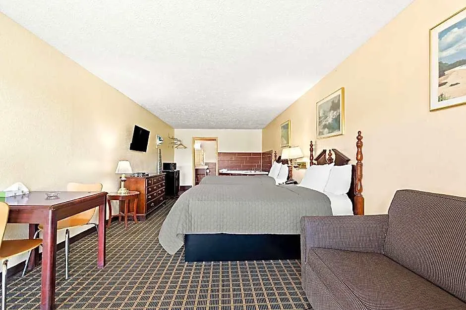 Americas Best Value Inn & Suites Mt. Pleasant-1