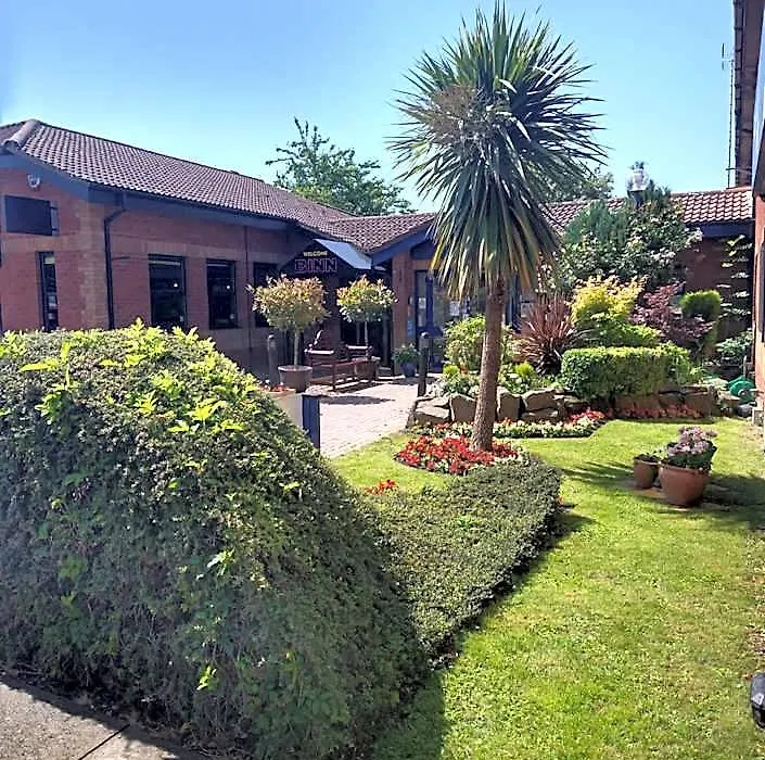 Redwings Lodge Dunstable-1