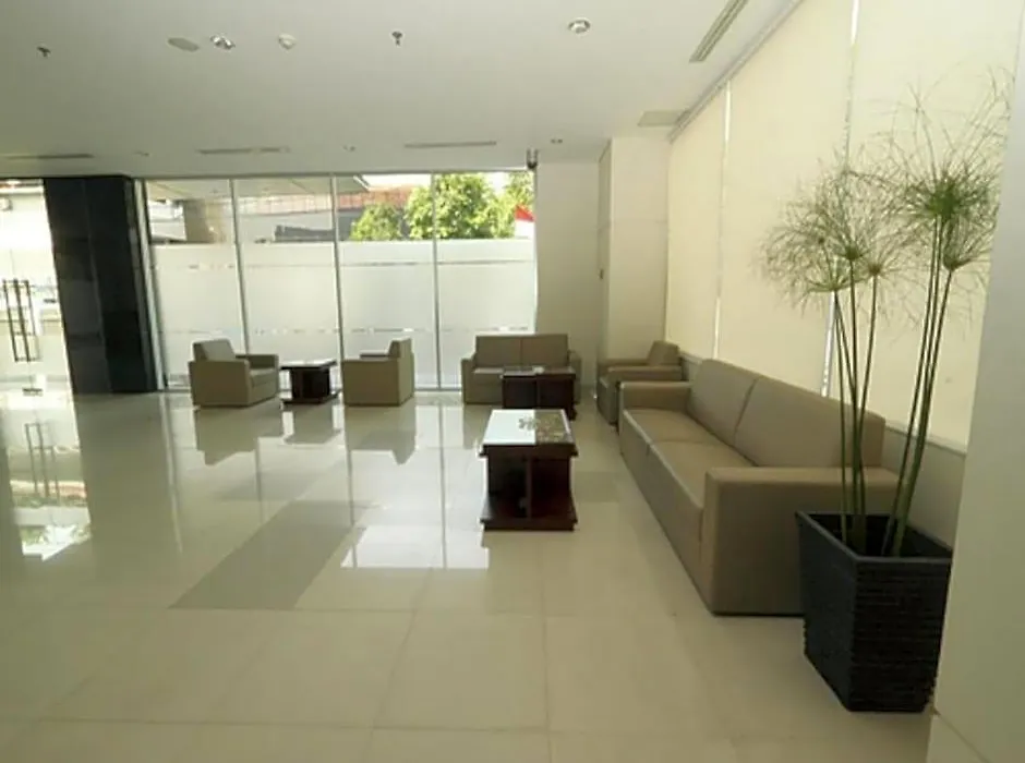 Triniti Hotel Gajah Mada-1