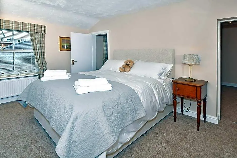 The Fountain Inn-1