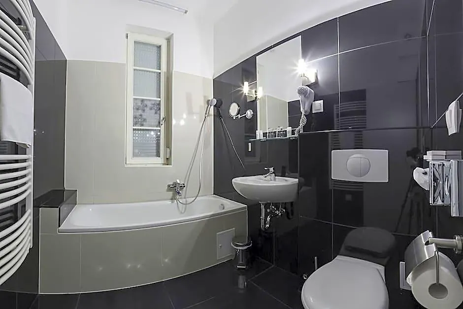 Bastion Hotel Budapest-1