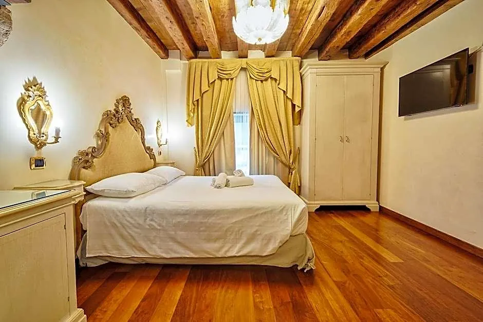 Hotel Vecellio Venice On The Lagoon-1