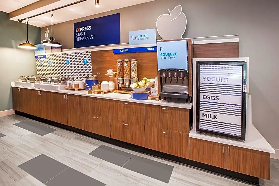 Holiday Inn Express & Suites New Liskeard By Ihg-1
