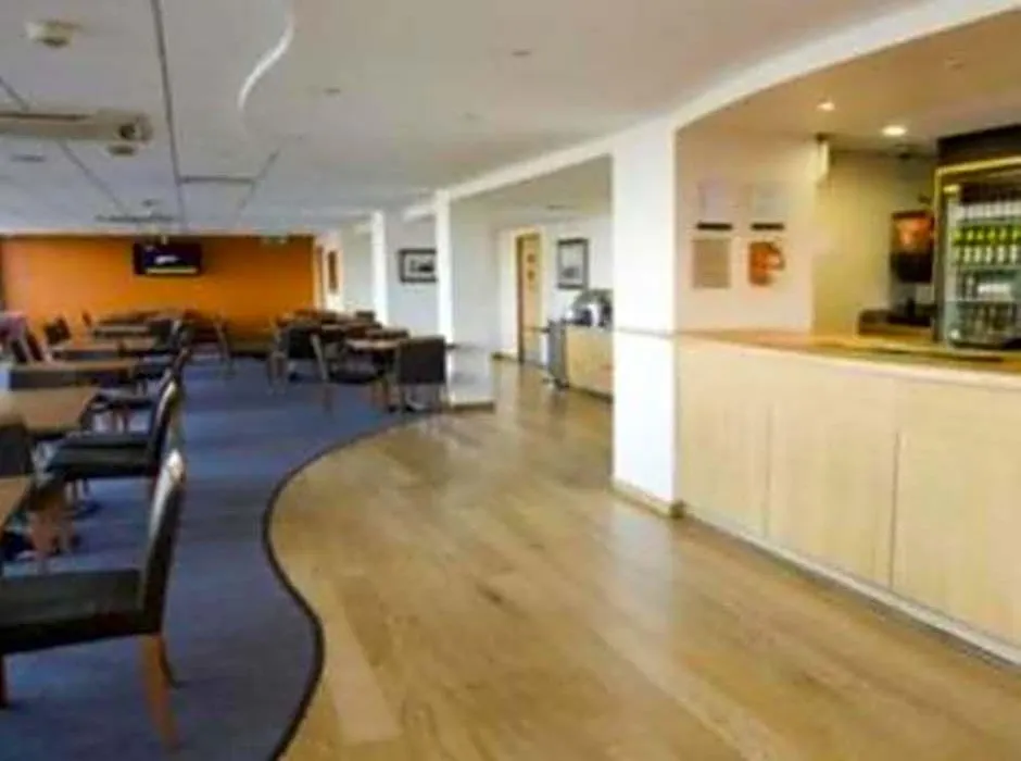 Travelodge London City Airport-1