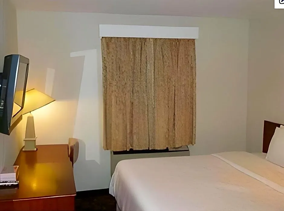 Windsor Hotel-1