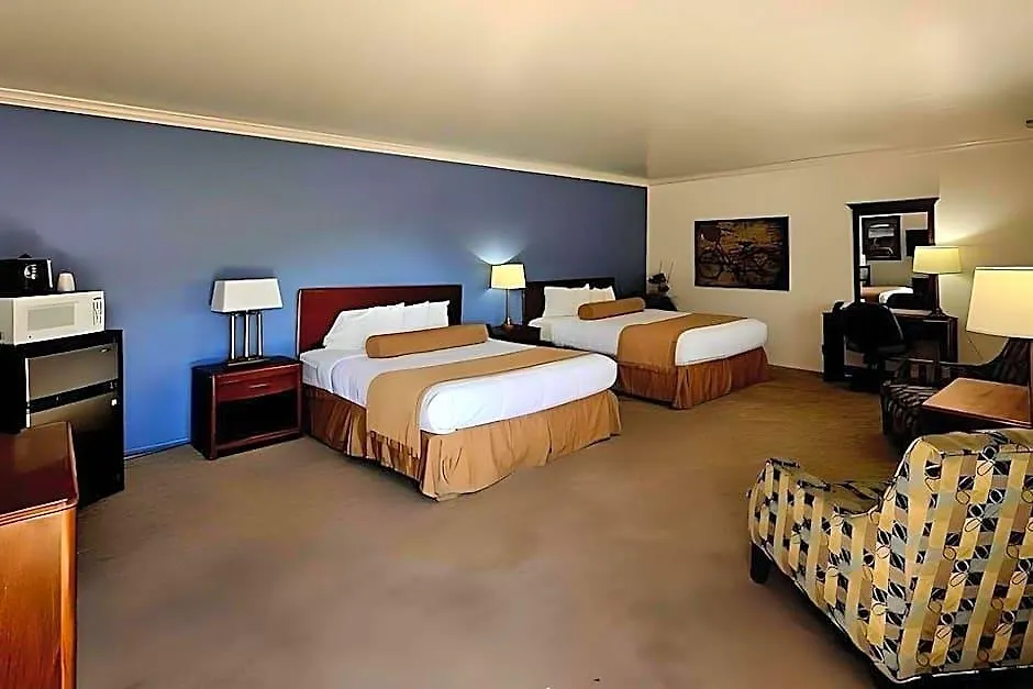 Econo Lodge Inn & Suites Vernal Near Dinosaur Monument-1