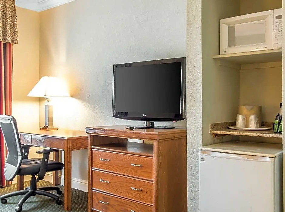 Comfort Inn At Northwest Expressway-1