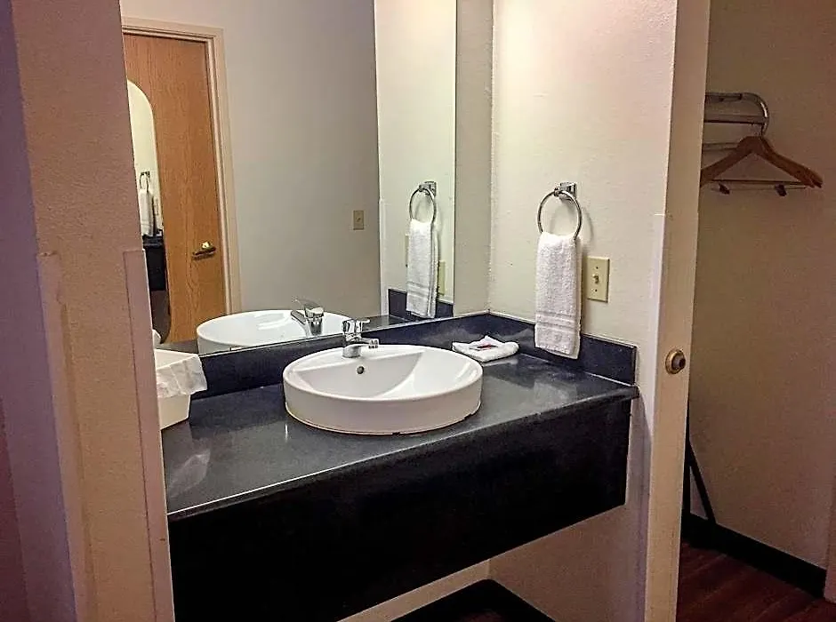 Motel 6 Waco - Woodway-1