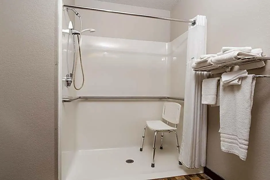 Microtel Inn & Suites By Wyndham Springfield-1