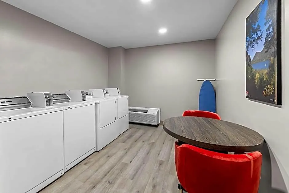 Best Western Buffalo Inn & Suites-1