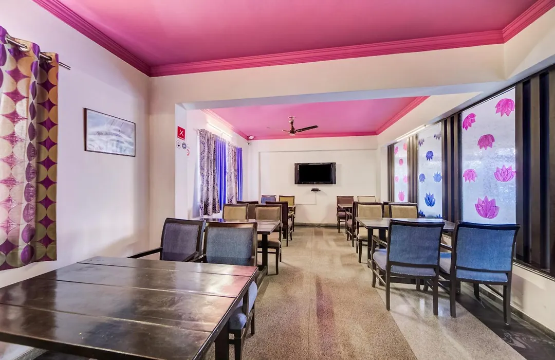 Hotel O Jntu College Near Lulu Mall, Kphb Colony.-1