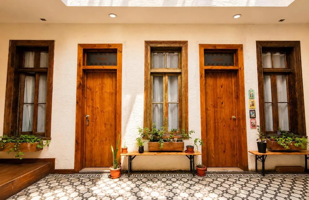 Hostal Licanantay-1