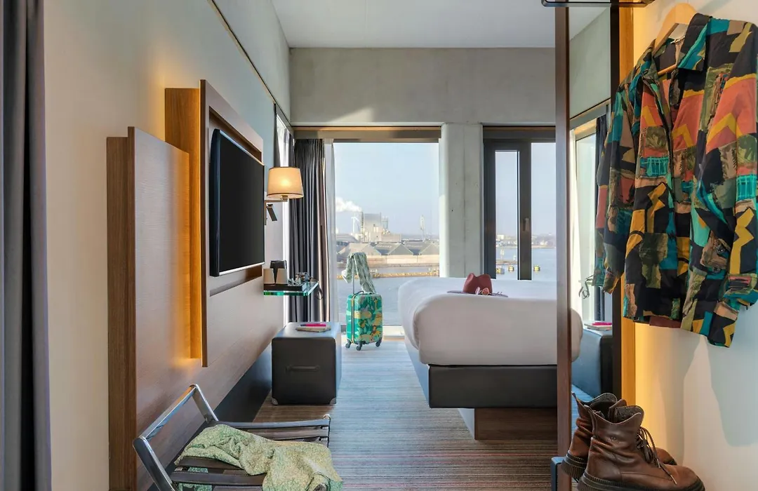 Moxy Amsterdam Houthavens-1